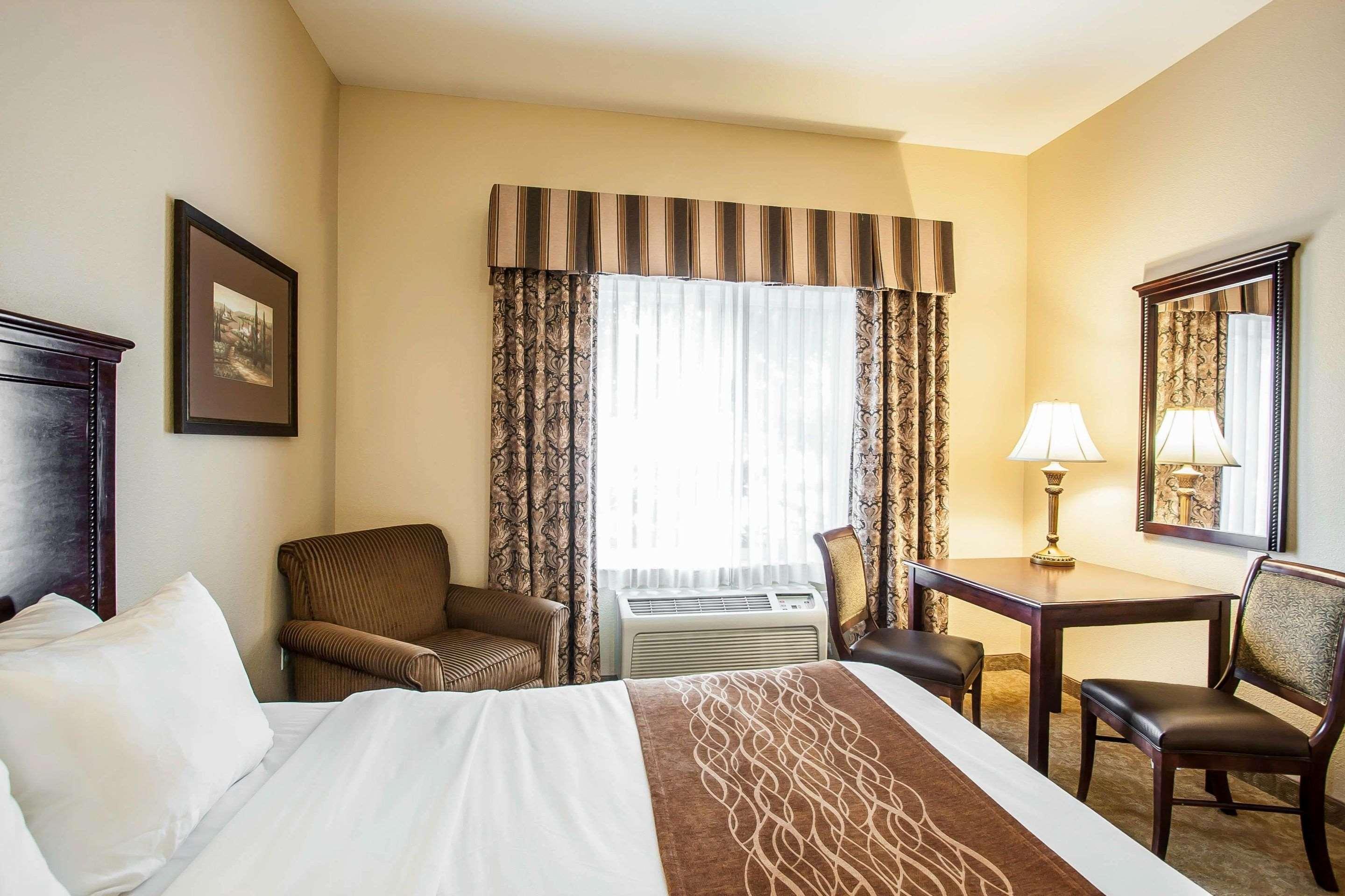 Comfort Inn & Suites Mcminnville Wine Country Dış mekan fotoğraf